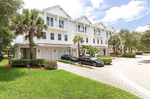 6807 LAKESIDE CIRCLE #102-1