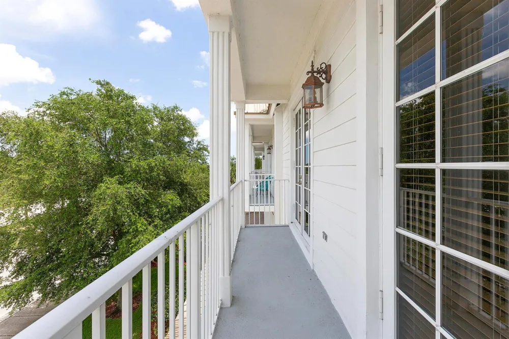 6807 LAKESIDE CIRCLE #102-1 Davie, FL 33314
