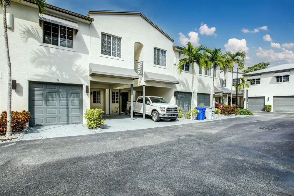 131 S East 7th Way #131 Pompano Beach, FL 33060