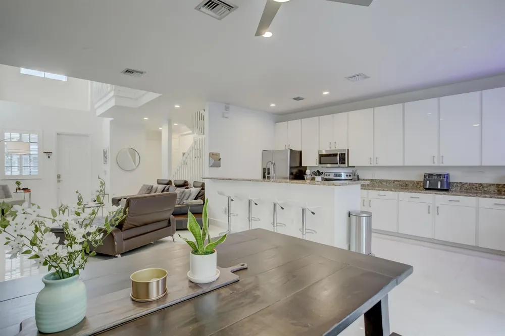 131 S East 7th Way #131 Pompano Beach, FL 33060