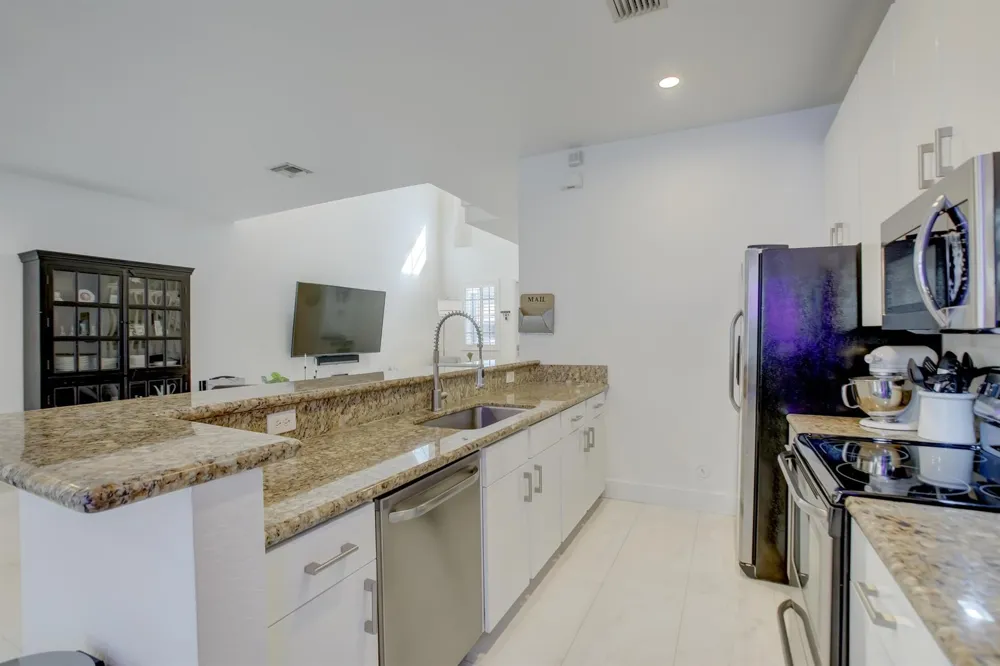 131 S East 7th Way #131 Pompano Beach, FL 33060