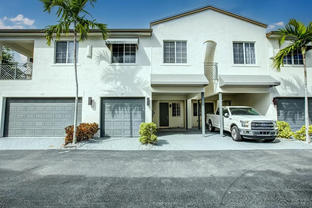 131 S East 7th Way #131 Pompano Beach, FL 33060
