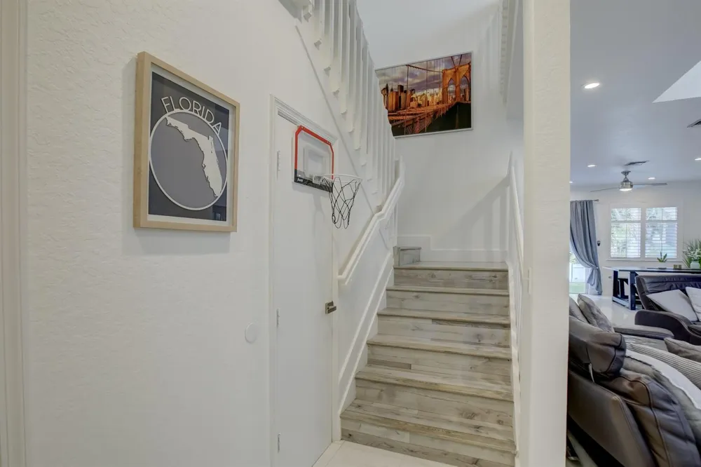 131 S East 7th Way #131 Pompano Beach, FL 33060