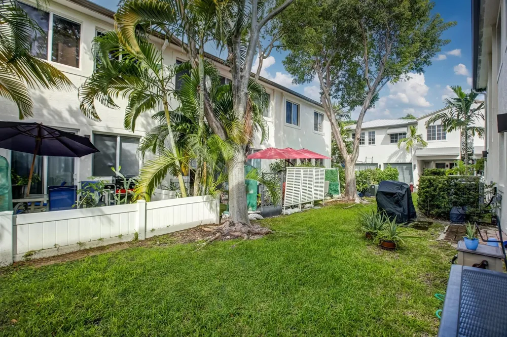 131 S East 7th Way #131 Pompano Beach, FL 33060