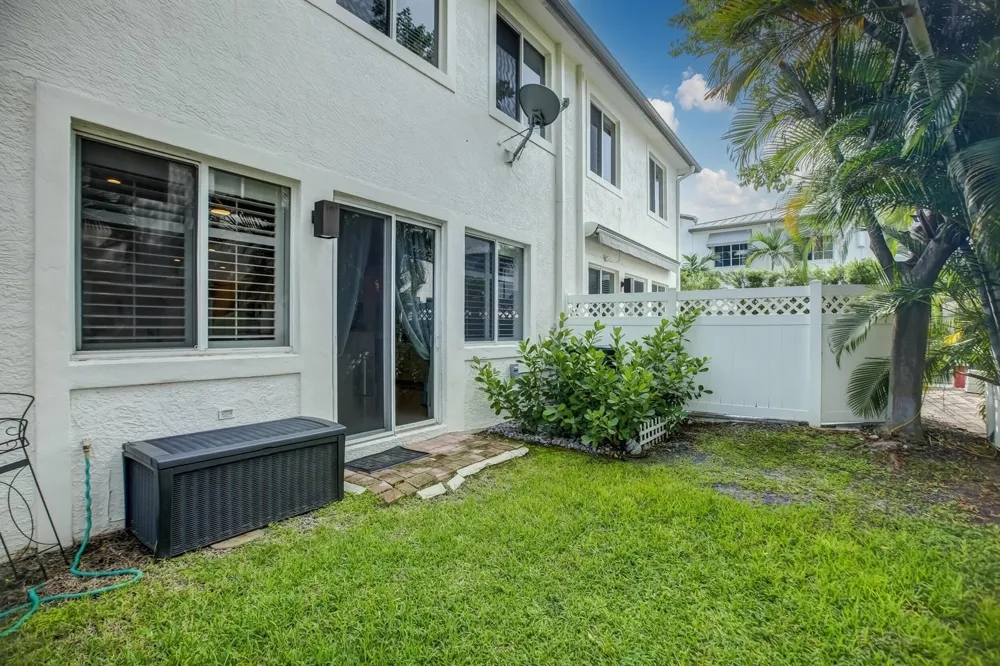 131 S East 7th Way #131 Pompano Beach, FL 33060