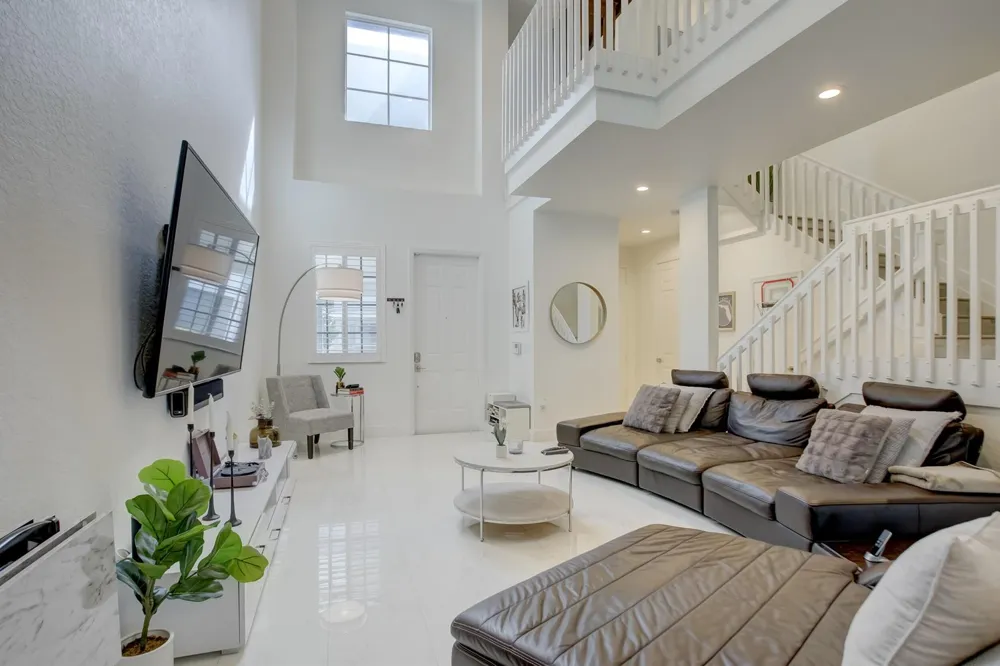 131 S East 7th Way #131 Pompano Beach, FL 33060