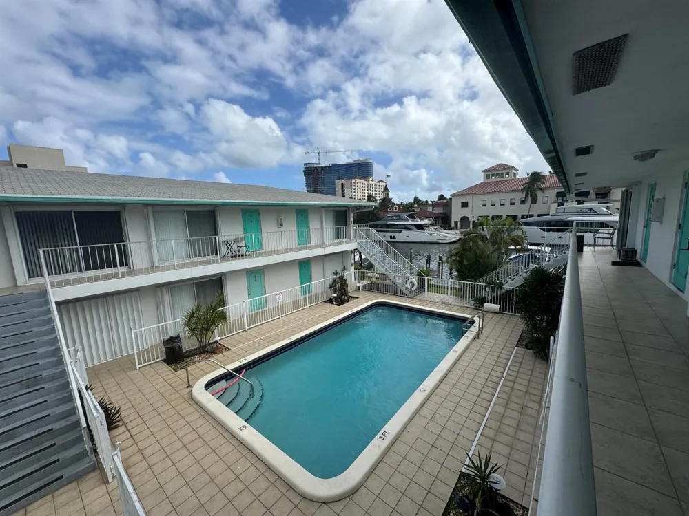 1534 SE 15th Street #5 Fort Lauderdale, FL 33316