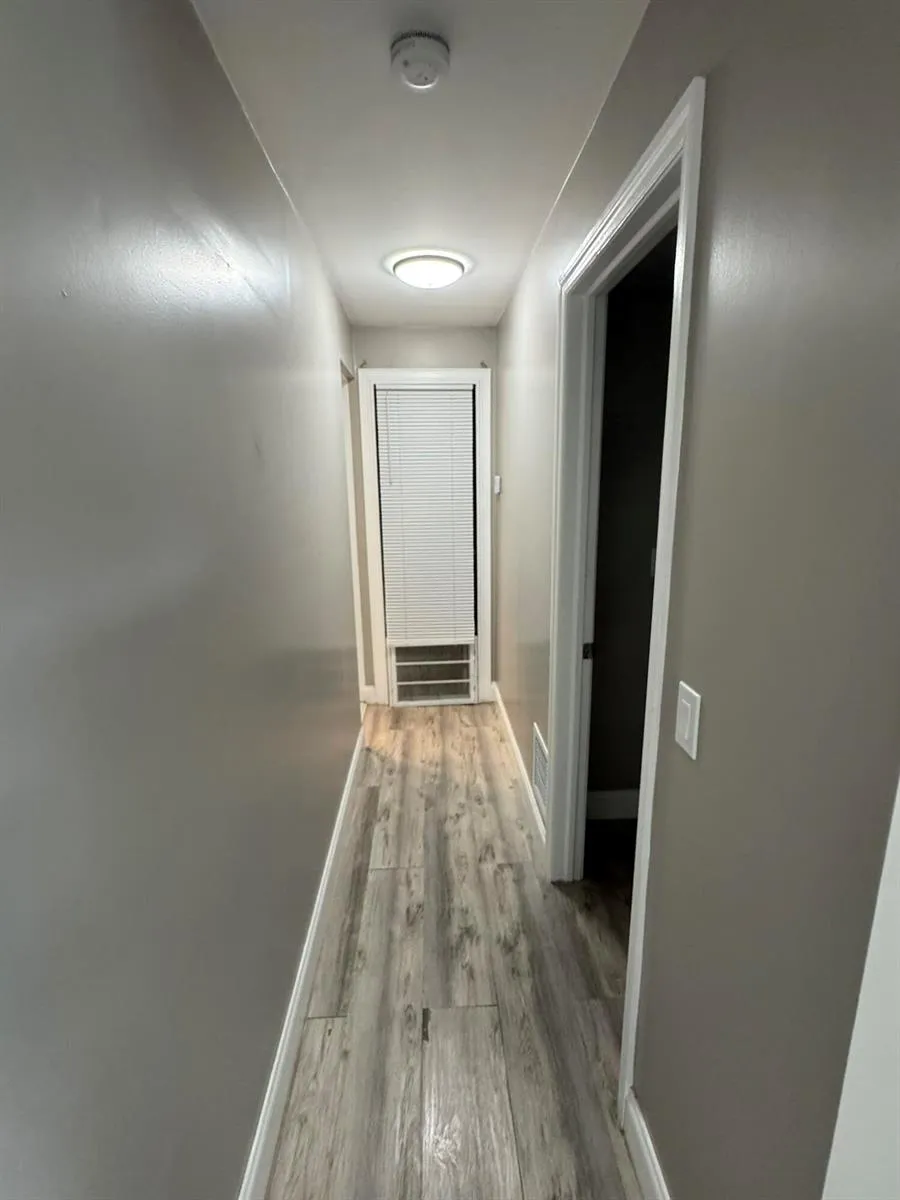 3890 Lakewood Road Palm Springs, FL 33461