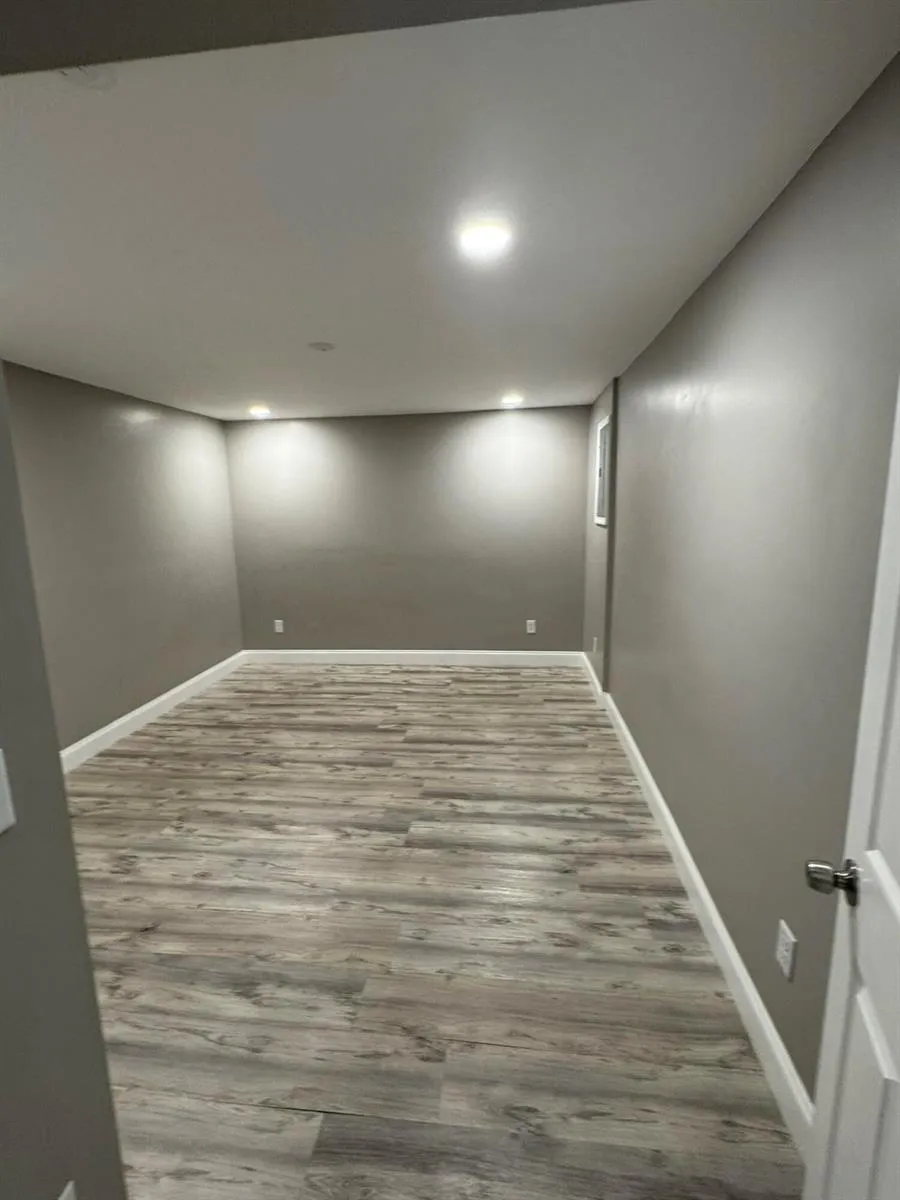 3890 Lakewood Road Palm Springs, FL 33461