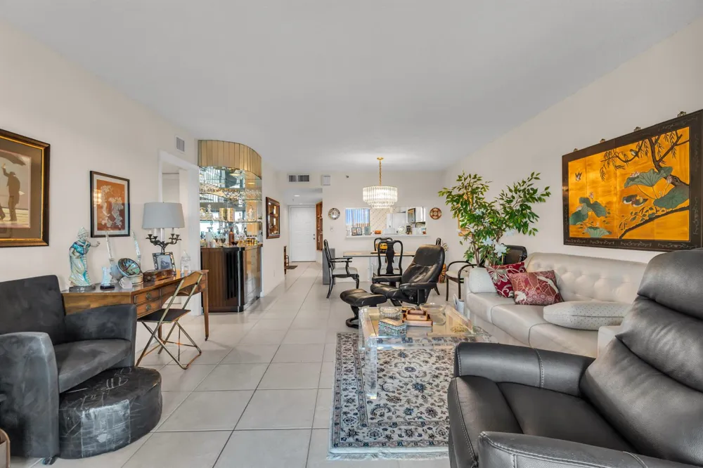 14460 Strathmore Lane #704 Delray Beach, FL 33446