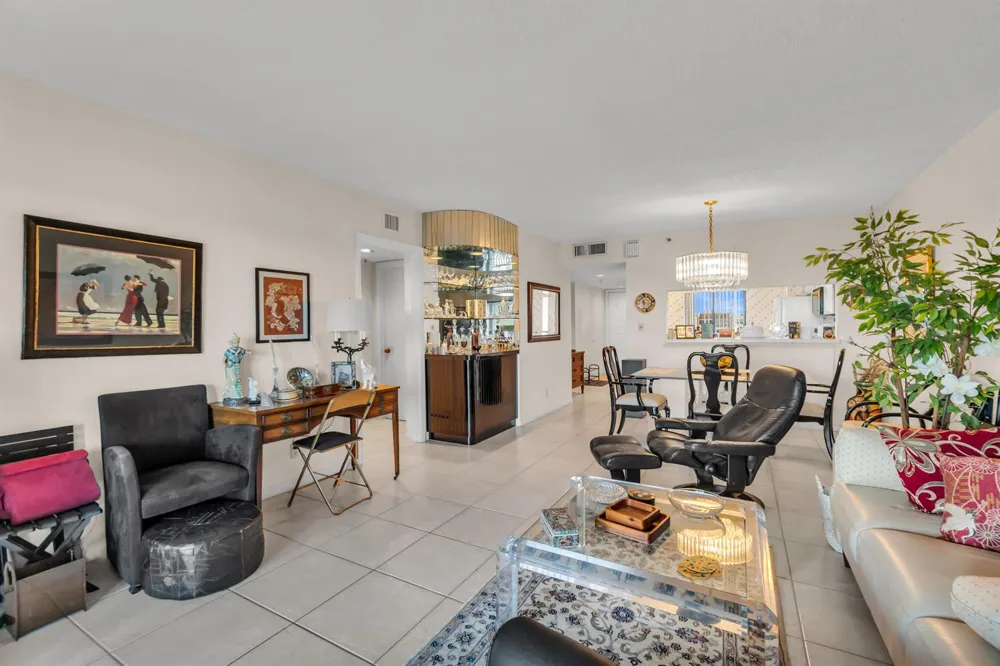 14460 Strathmore Lane #704 Delray Beach, FL 33446