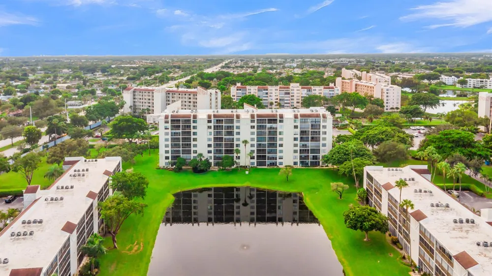 14460 Strathmore Lane #704 Delray Beach, FL 33446