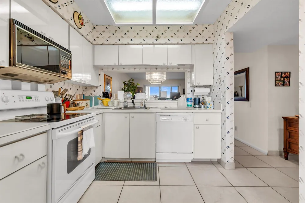 14460 Strathmore Lane #704 Delray Beach, FL 33446