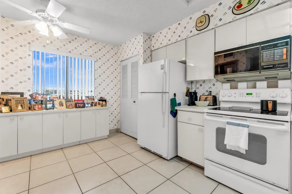 14460 Strathmore Lane #704 Delray Beach, FL 33446