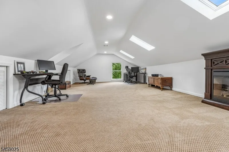 1 Woodside Drive Montville, NJ 07005