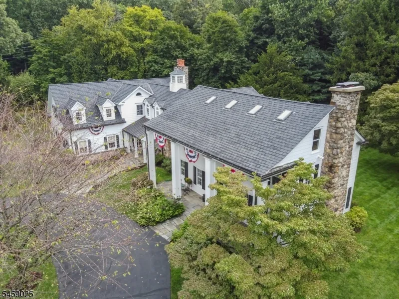 1 Woodside Drive Montville, NJ 07005