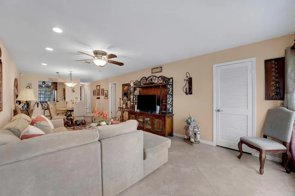 13602 VIA AURORA #A Delray Beach, FL 33484
