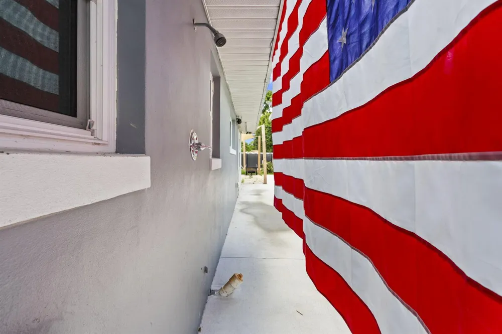 5111 EAGLE DRIVE Fort Pierce, FL 34951