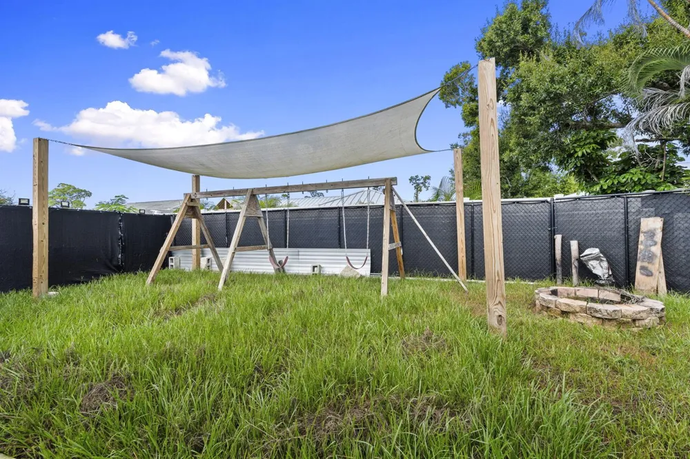 5111 EAGLE DRIVE Fort Pierce, FL 34951