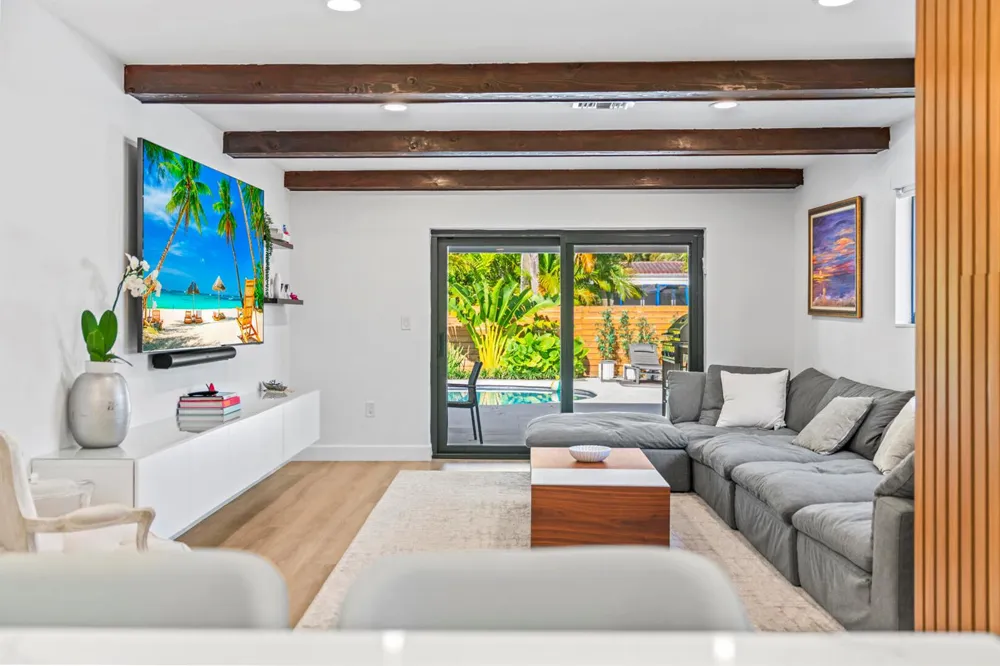 2451 NE 199th Street Miami, FL 33180