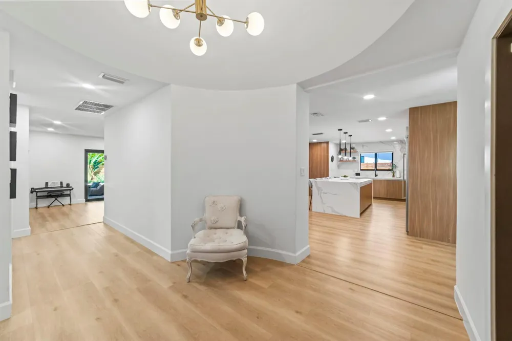 2451 NE 199th Street Miami, FL 33180