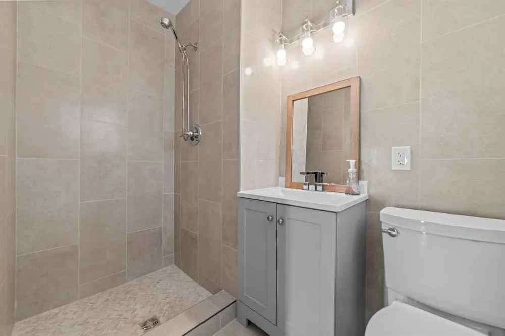 2451 NE 199th Street Miami, FL 33180