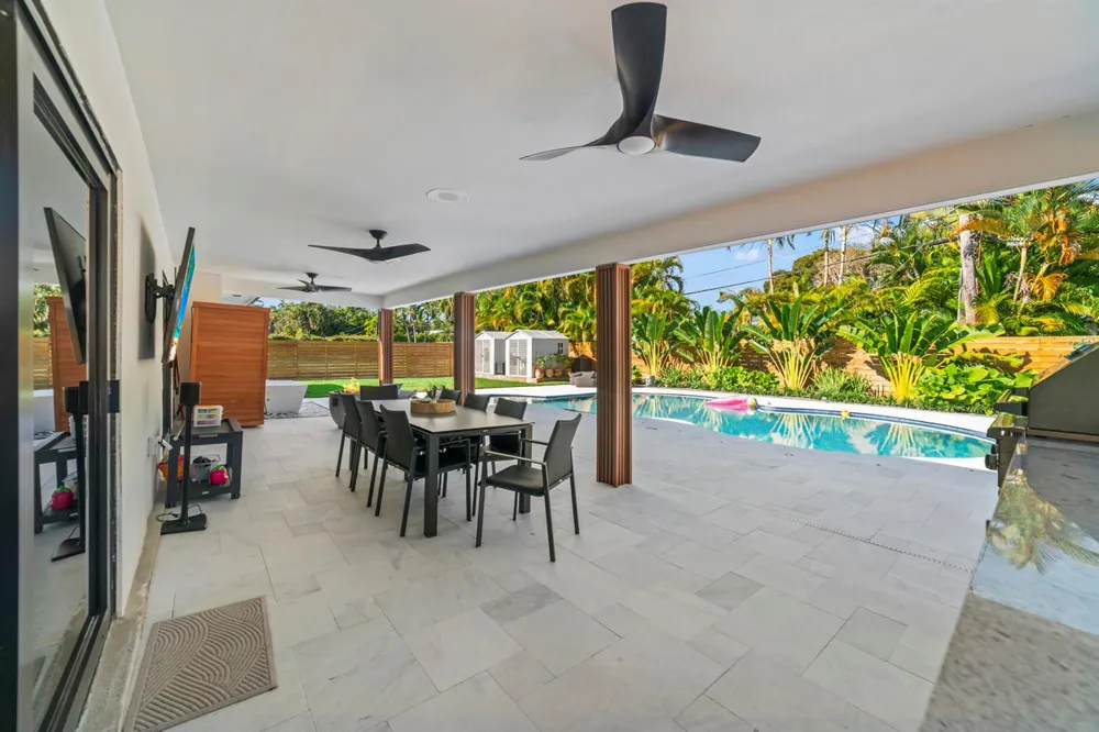 2451 NE 199th Street Miami, FL 33180
