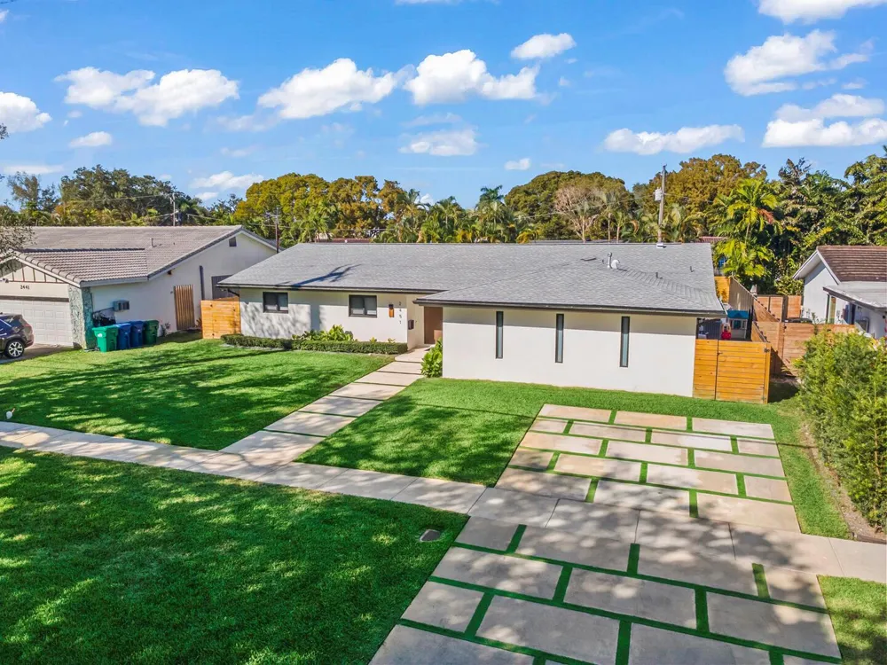 2451 NE 199th Street Miami, FL 33180