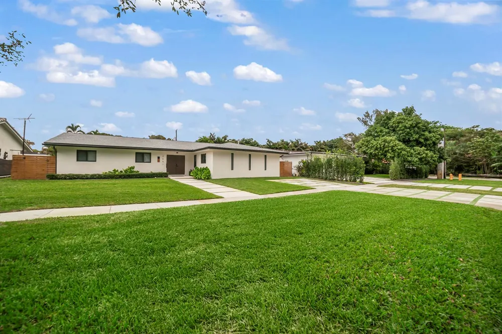 2451 NE 199th Street Miami, FL 33180
