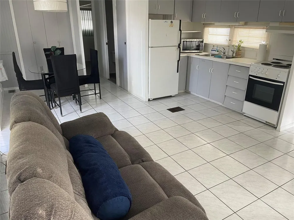 812 SW 1ST COURT Hallandale Beach, FL 33009