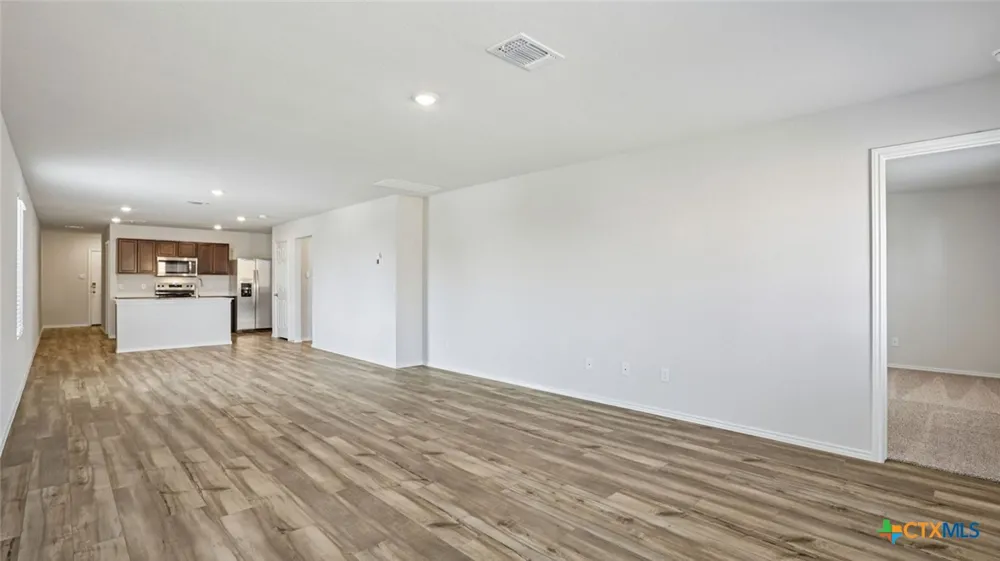 1347 Newey Circle Temple, TX 76502