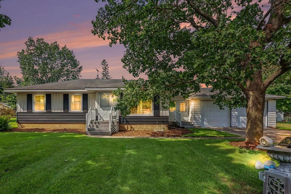 2429 Linda Avenue SE Grand Rapids, MI 49546