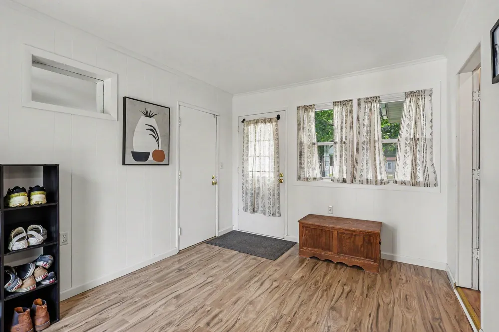 2429 Linda Avenue SE Grand Rapids, MI 49546