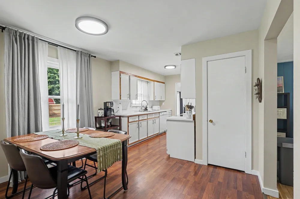 2429 Linda Avenue SE Grand Rapids, MI 49546