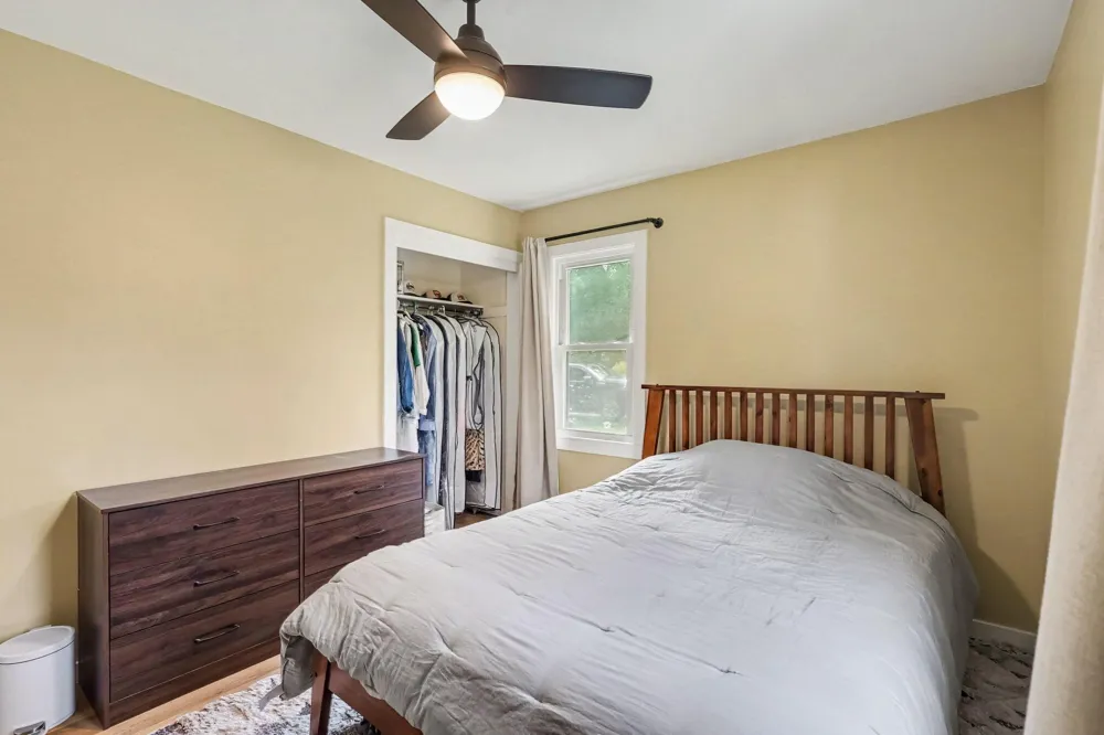 2429 Linda Avenue SE Grand Rapids, MI 49546
