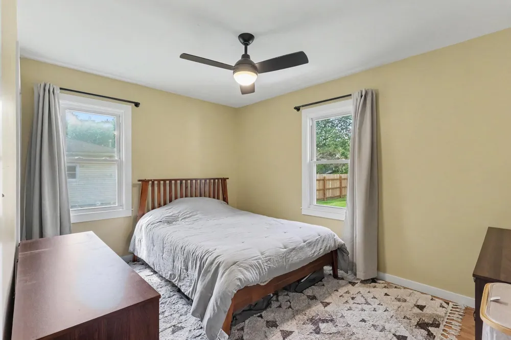 2429 Linda Avenue SE Grand Rapids, MI 49546