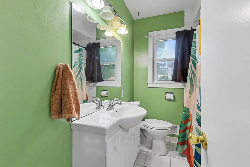 2429 Linda Avenue SE Grand Rapids, MI 49546