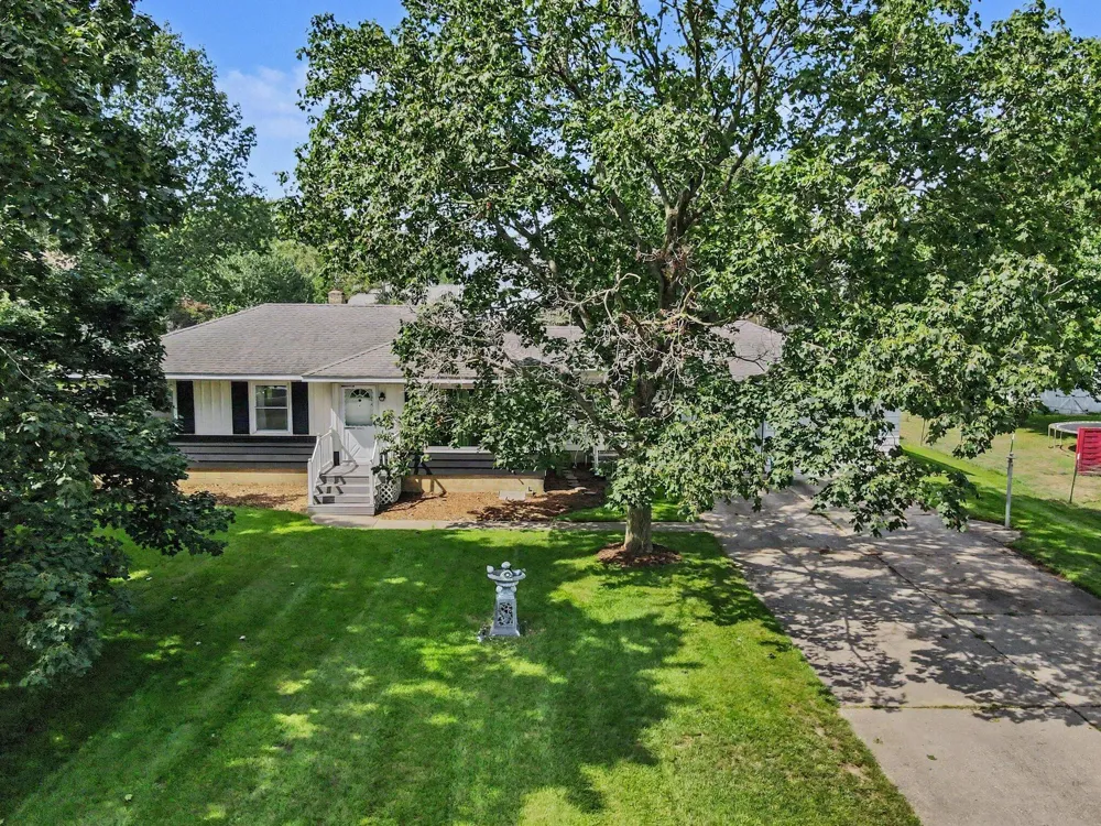 2429 Linda Avenue SE Grand Rapids, MI 49546