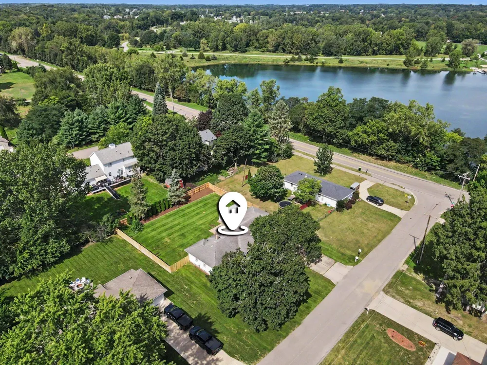 2429 Linda Avenue SE Grand Rapids, MI 49546
