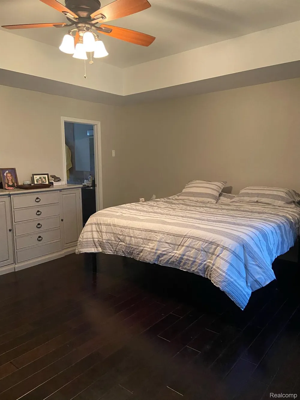 15133 TOWERING OAKS DRIVE Shelby Charter Township, MI 48315