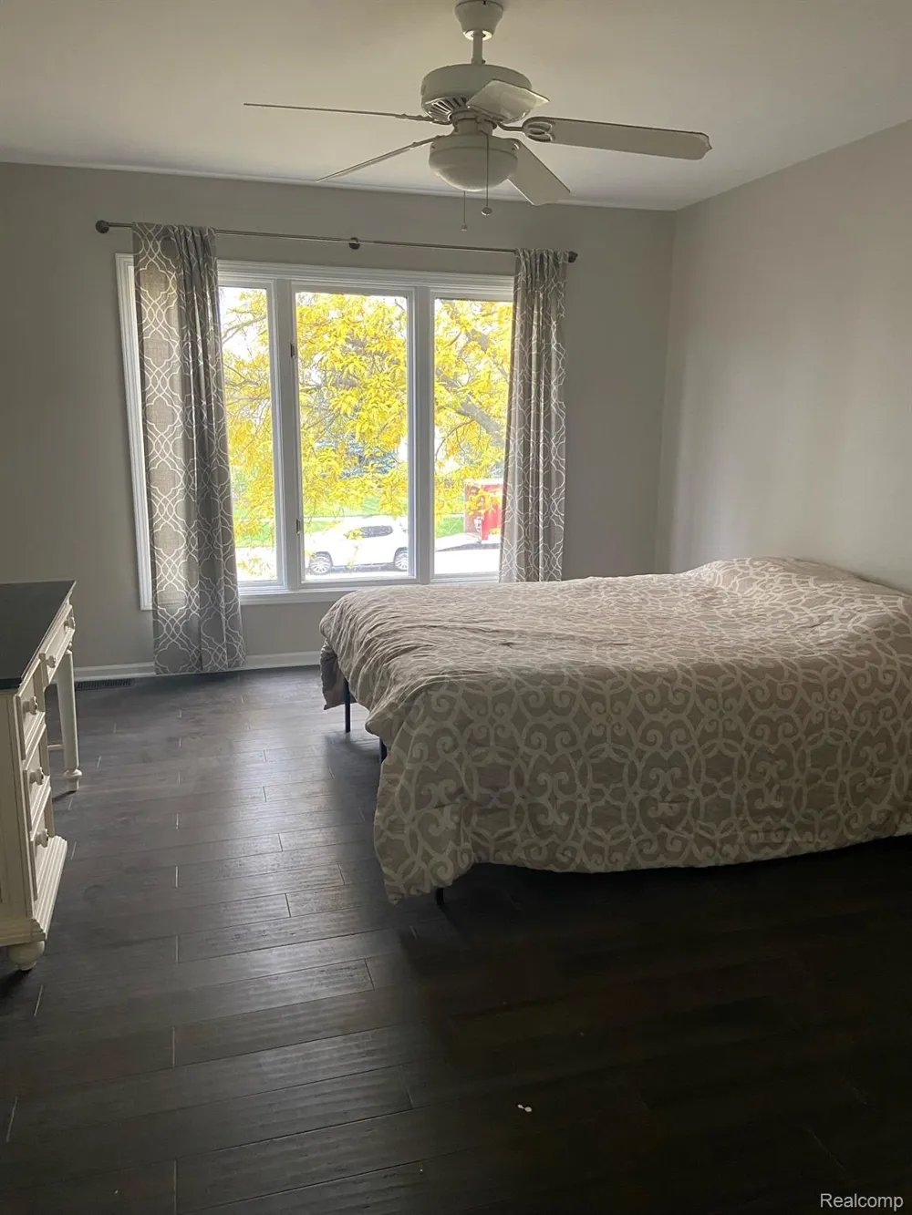 15133 TOWERING OAKS DRIVE Shelby Charter Township, MI 48315
