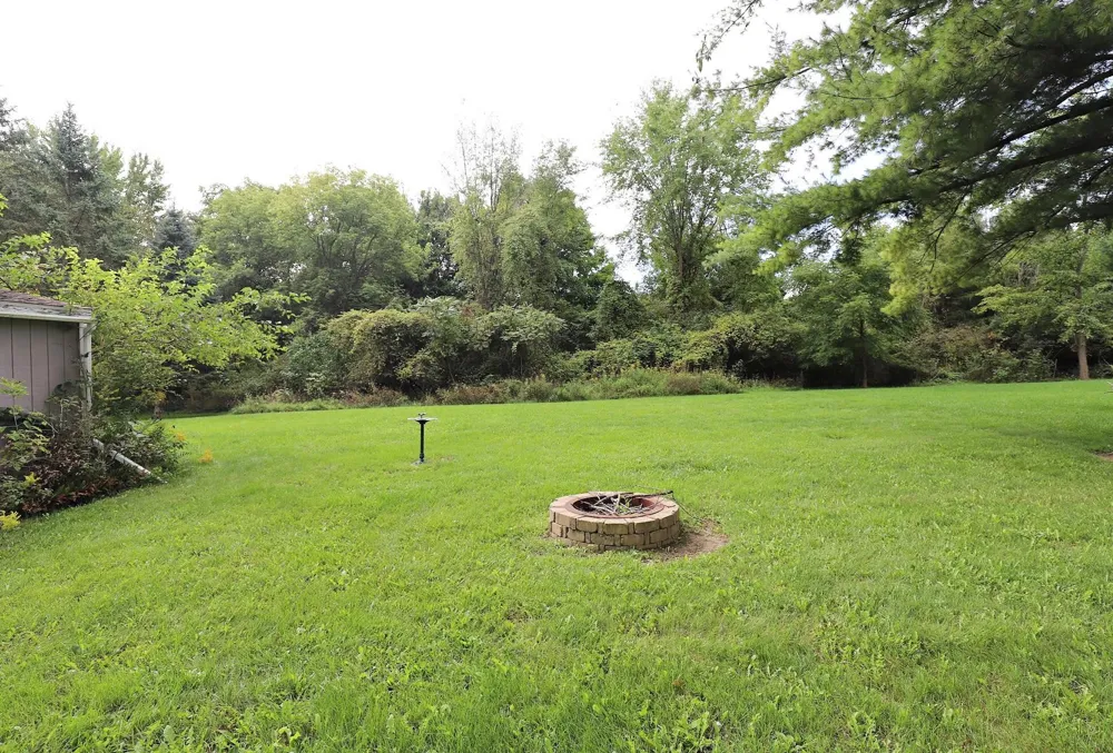 306 Hampton Drive Durand City, MI 48429