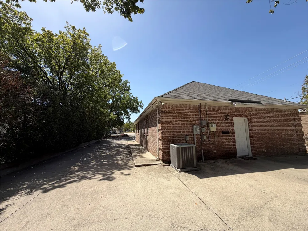 105 Denton Drive Roanoke, TX 76262