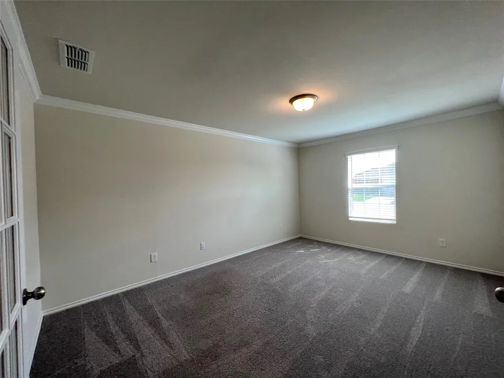 16013 Crews Avenue Haslet, TX 76052
