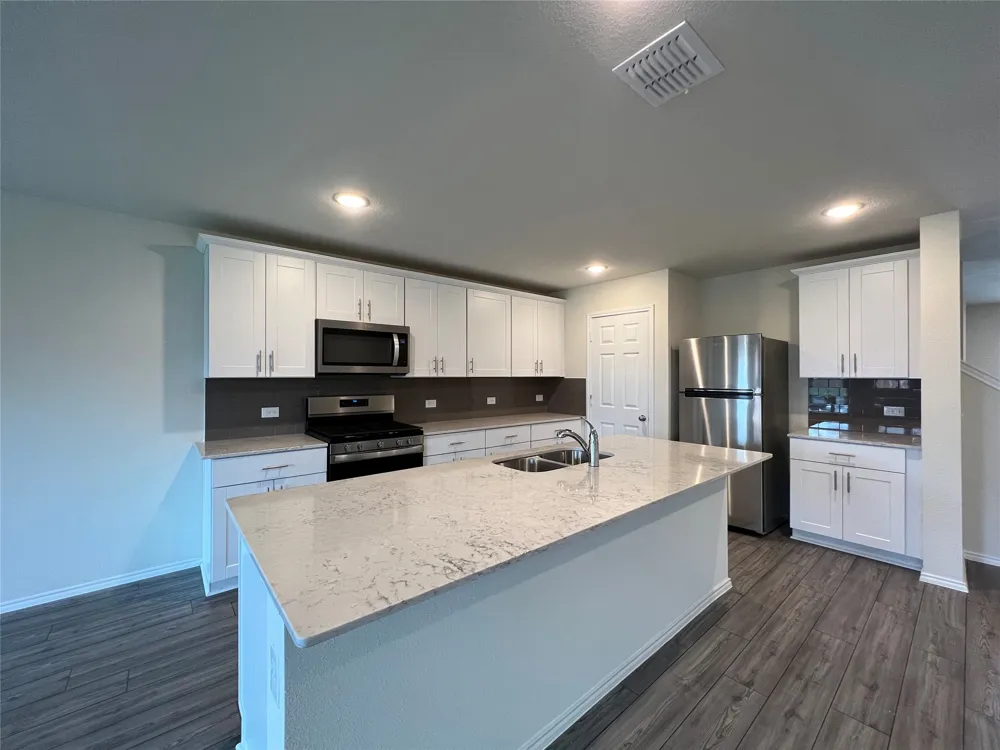 16013 Crews Avenue Haslet, TX 76052