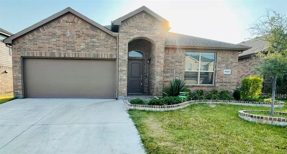 9109 Stormcrow Drive Fort Worth, TX 76179