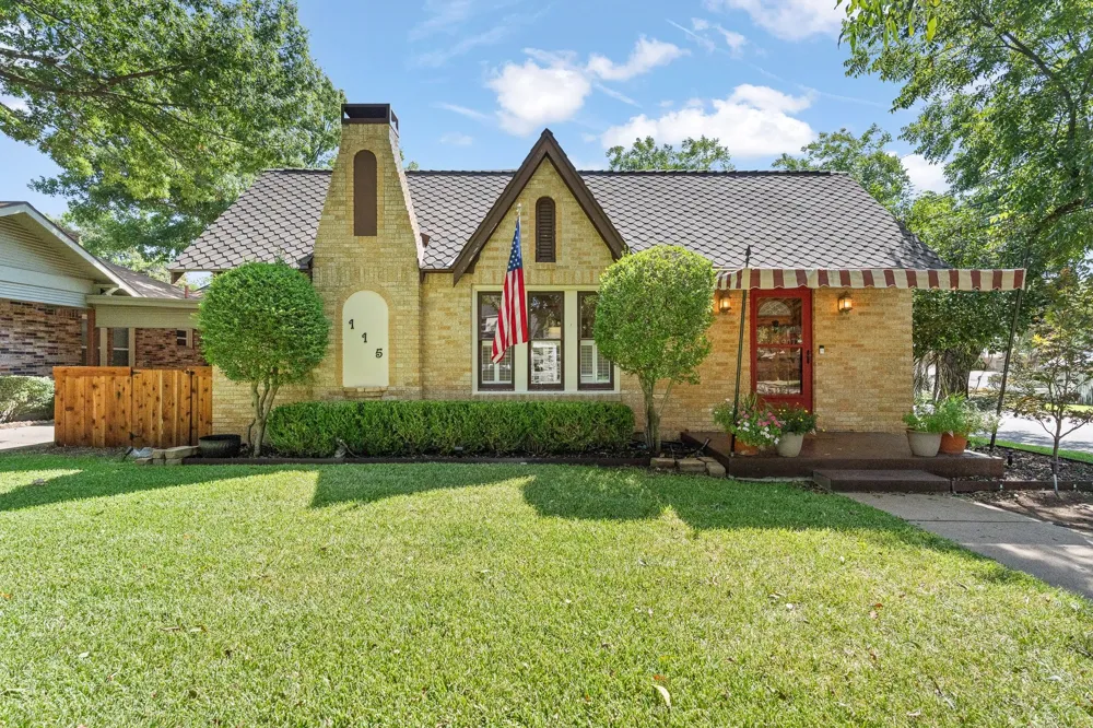 115 Bellevue Drive Cleburne, TX 76033