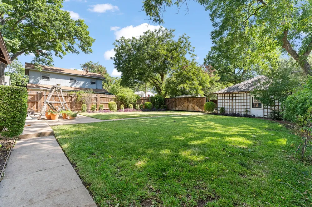 115 Bellevue Drive Cleburne, TX 76033
