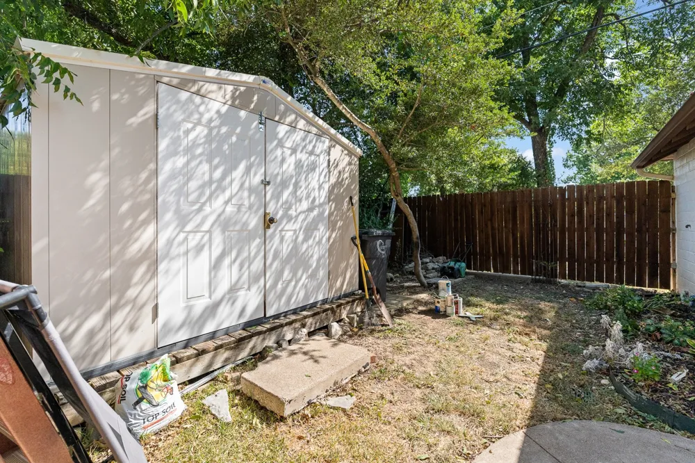 115 Bellevue Drive Cleburne, TX 76033