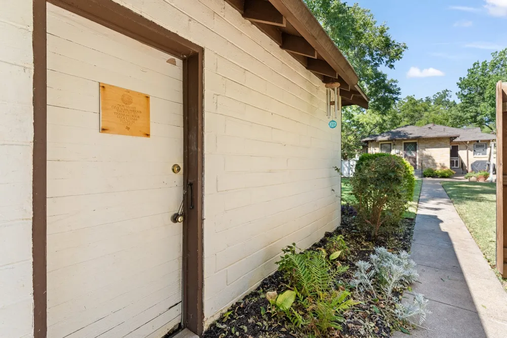 115 Bellevue Drive Cleburne, TX 76033
